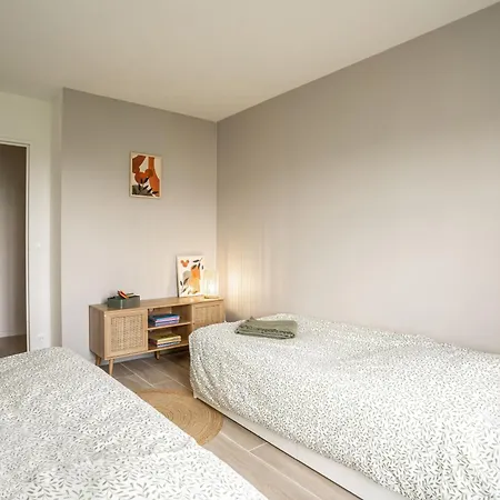 Magic Garden 6 Personnes Parking Prive A 20m Du Rer Apartment